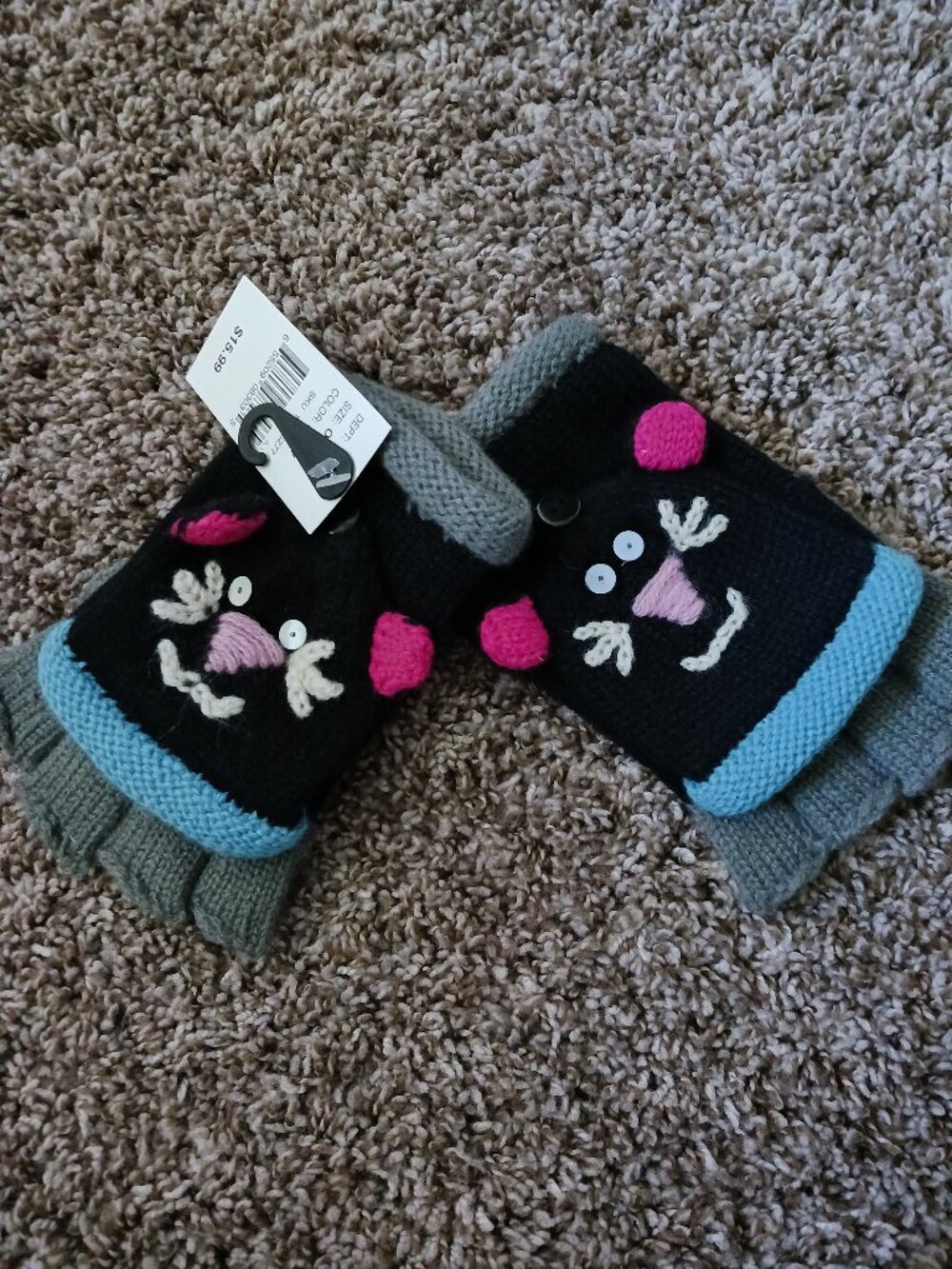 NWT Women's Cat themed gloves/mittens